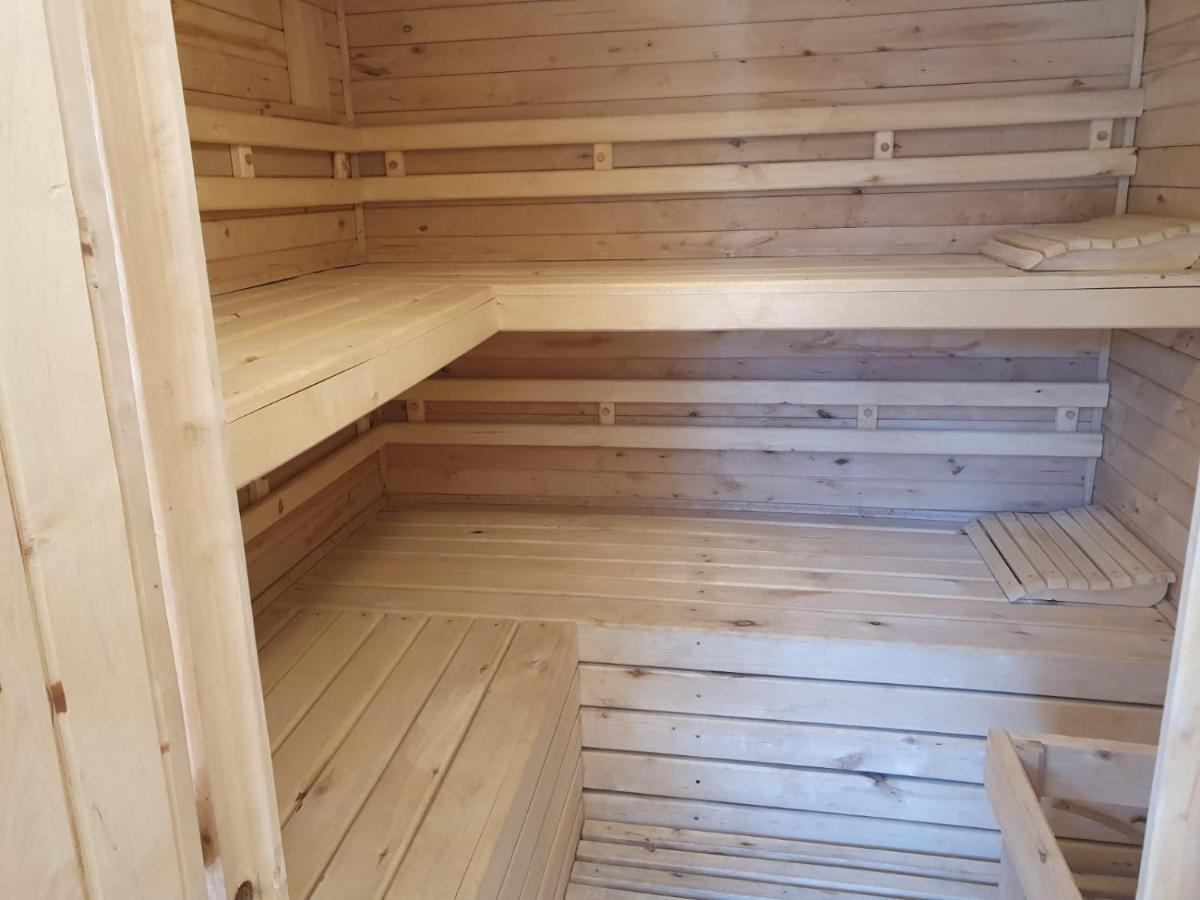 Wind Caroline Hotel Jastrzębia Góra Kültér fotó